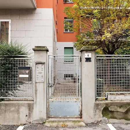 Interno 7, Tra La Fiera Ed Il Centro 3*