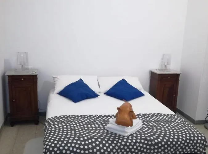 Bed & Breakfast Interno 7, Tra La Fiera Ed Il Centro 3*