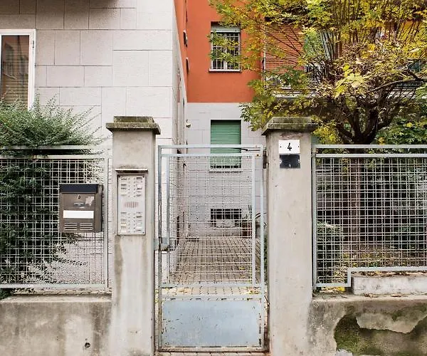 Interno 7, Tra La Fiera Ed Il Centro 3*