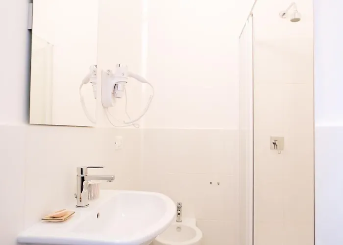 Interno 7, Tra La Fiera Ed Il Centro Alojamento de Acomodação e Pequeno-almoço Bolonha